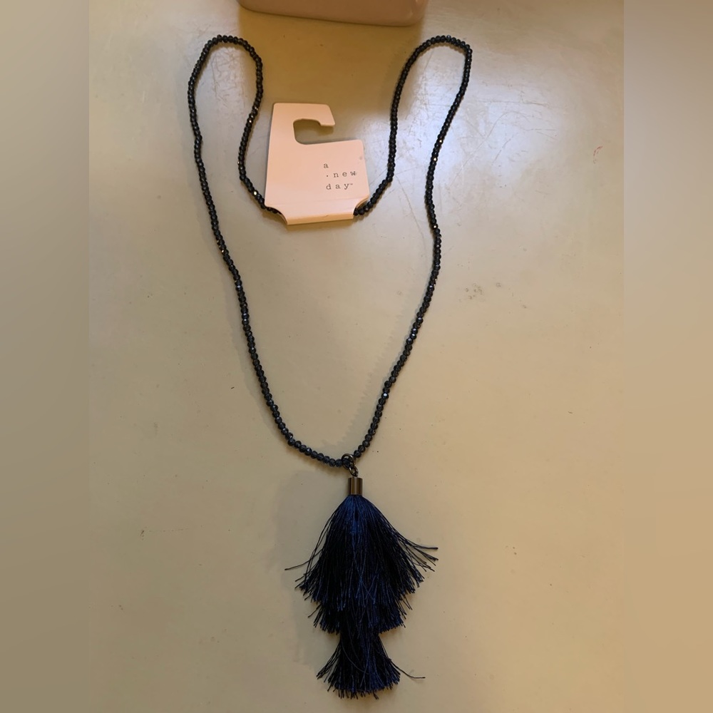 Necklace - Picture 3 of 6